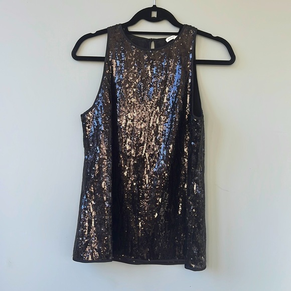 Banana Republic black sequinned top. Size 4 - Picture 1 of 6